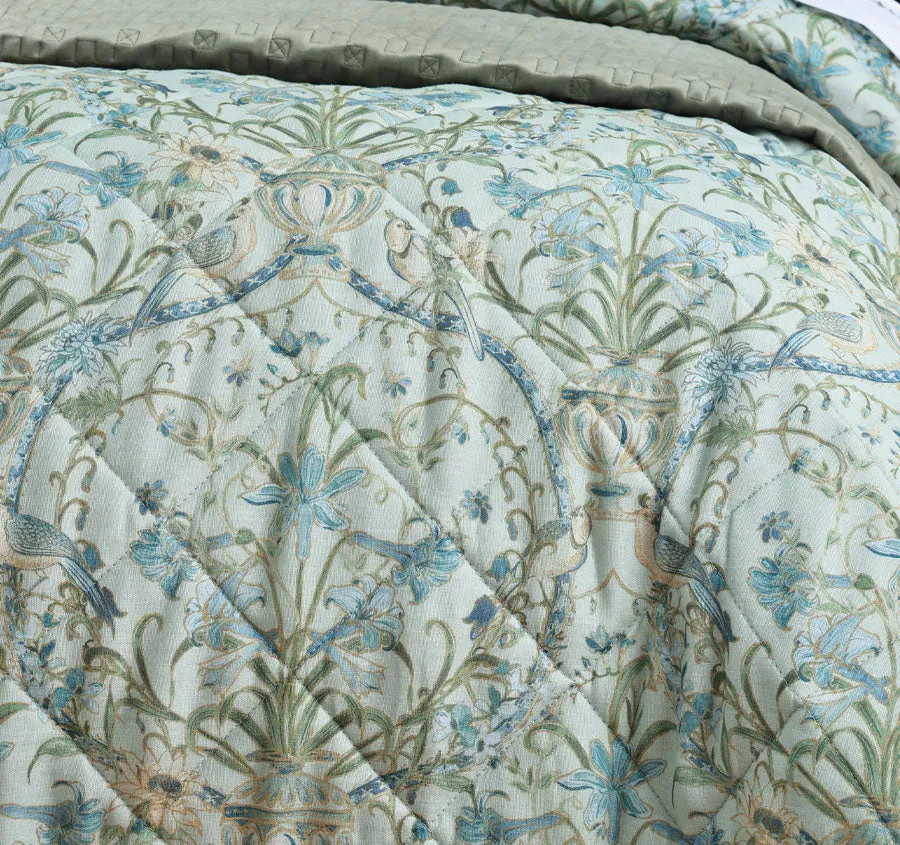Augusta Coverlet Set Range Multi