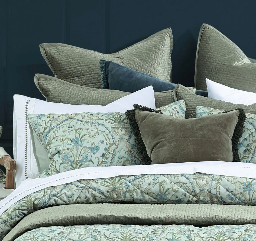 Augusta Coverlet Set Range Multi