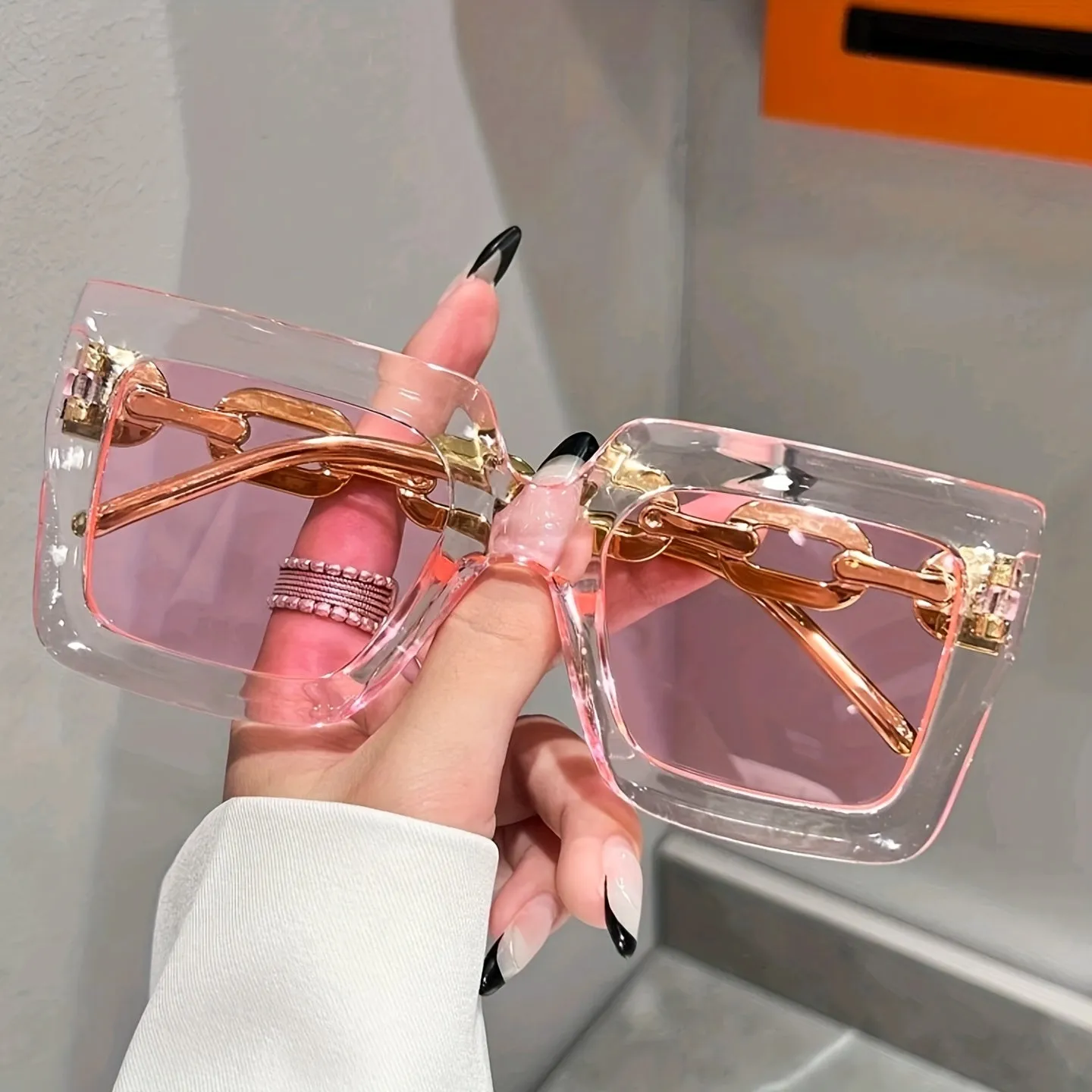 Travelready Vintage UV Square Sunglasses with Chain Shaped Temple